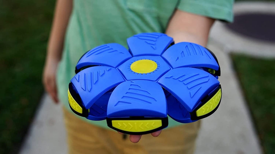 Magic Deformable & Decompression LED Flashing Lights Flying Saucer Ball Parent-Child Toy, UFO Toy Flying Ball with LED Lights for Boys and Girls, Games Phlat Ball