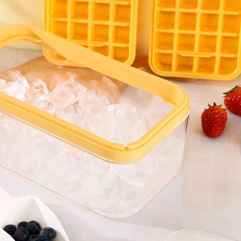 Mini Ice Cube Trays, Upgraded Small Ice Cube Trays Easy Release, 64 PCS Tiny Ice Cube Tray Crushed Ice Tray for Chilling Drinks Coffee Juice